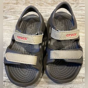 Crocs Size C6 children’s sandals
